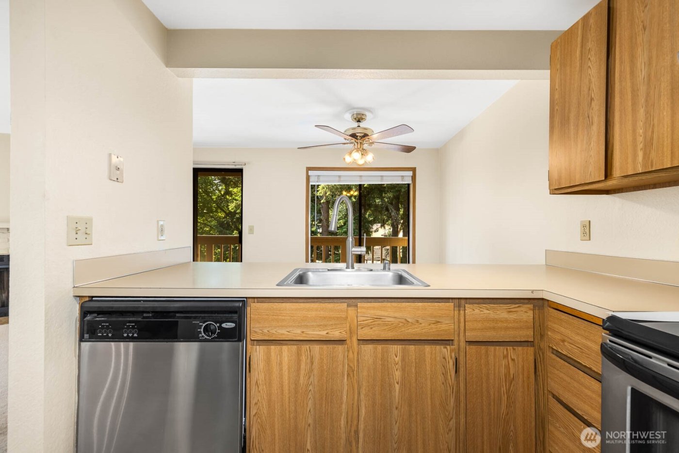 17425 119th Lane SE #D30, Renton, WA 98058