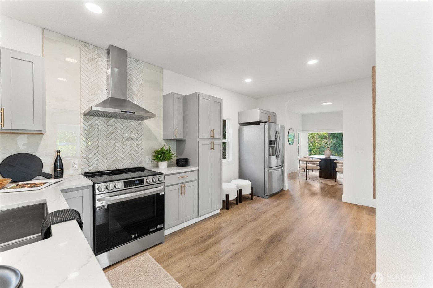 5154 S Creston Street , Seattle, WA 98178-2110