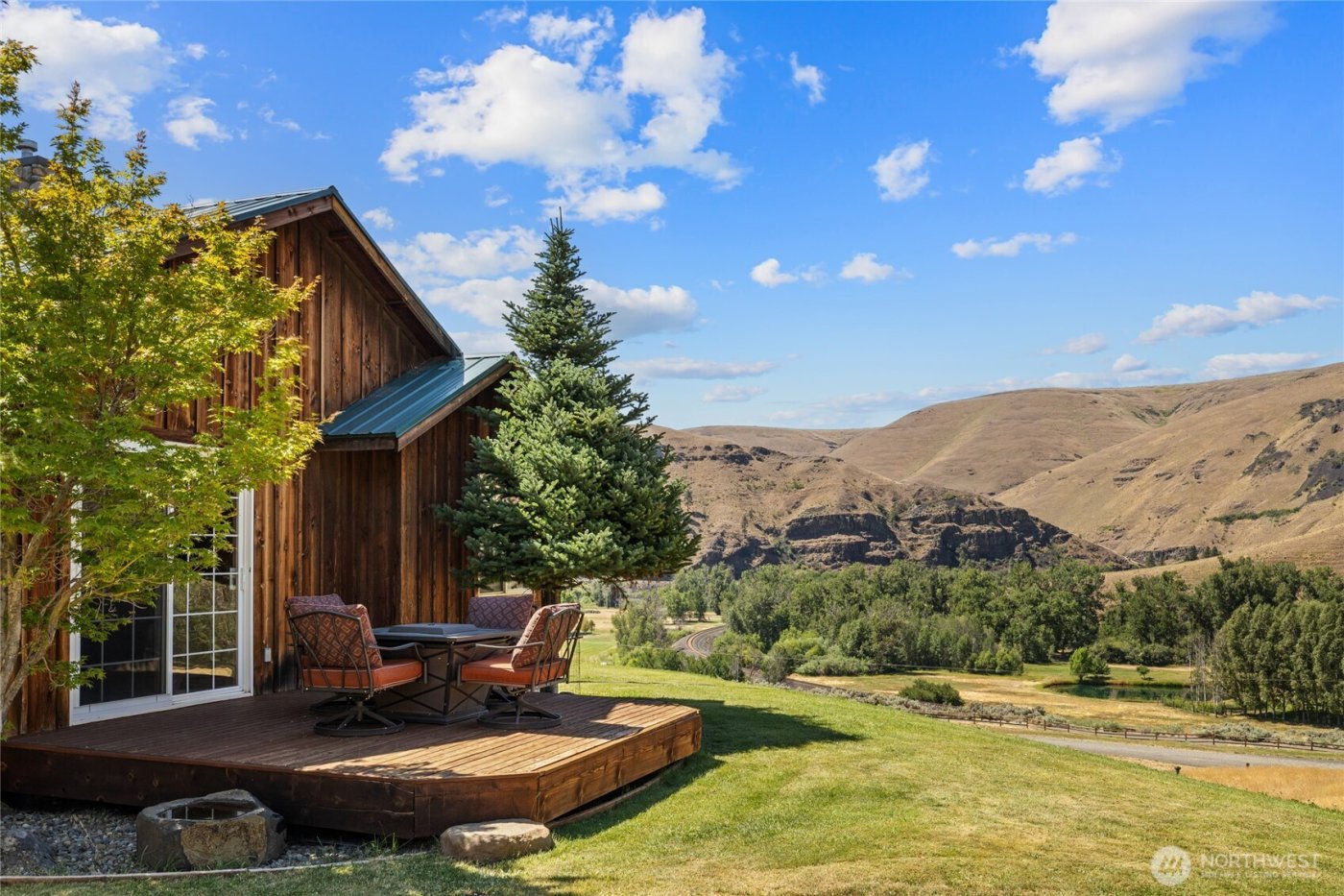 23001 SR 821 , Ellensburg, WA 98926