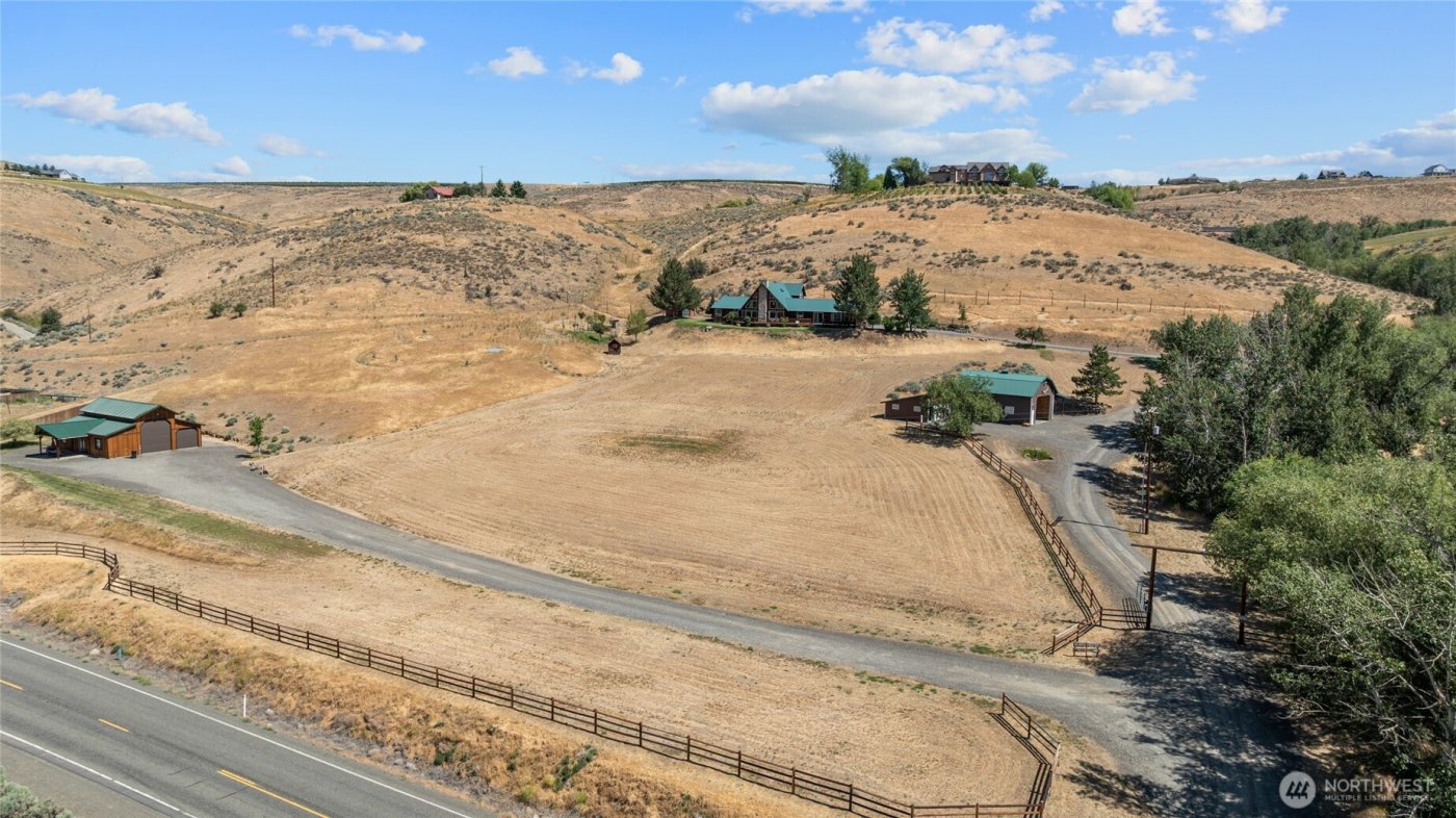 23001 SR 821 , Ellensburg, WA 98926