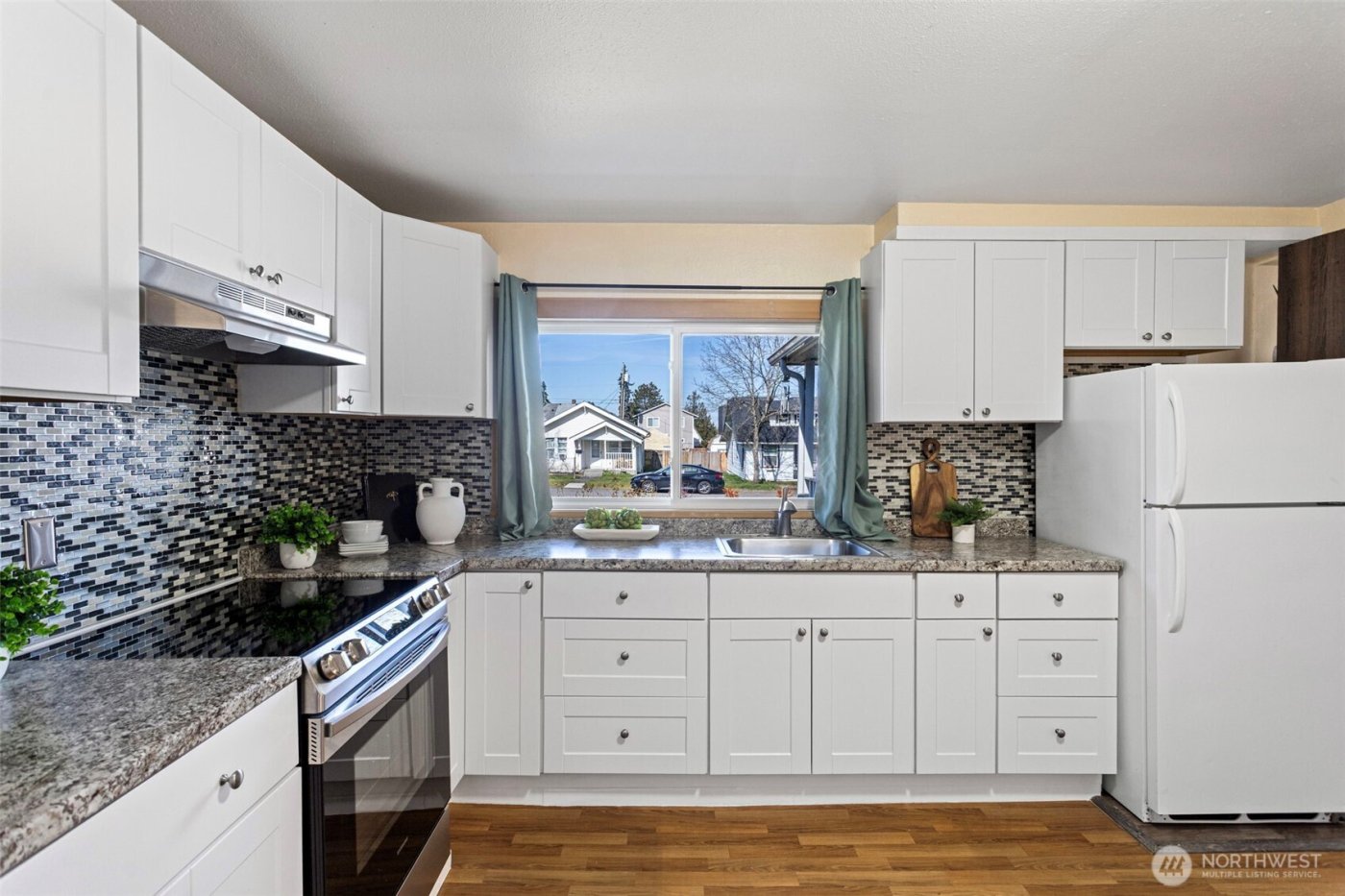 1428 E 32nd Street , Tacoma, WA 98404