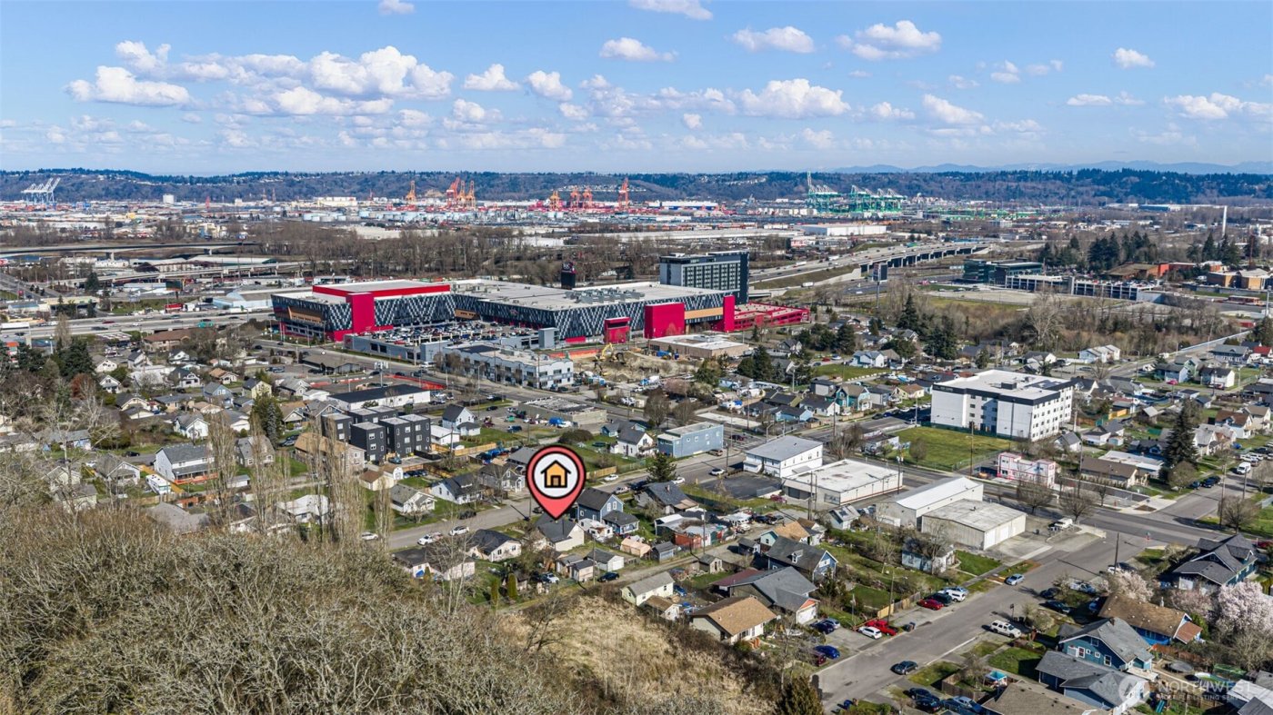 1428 E 32nd Street , Tacoma, WA 98404