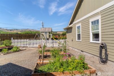 19 Cobb Court , Malaga, WA 98828 - Photo 22