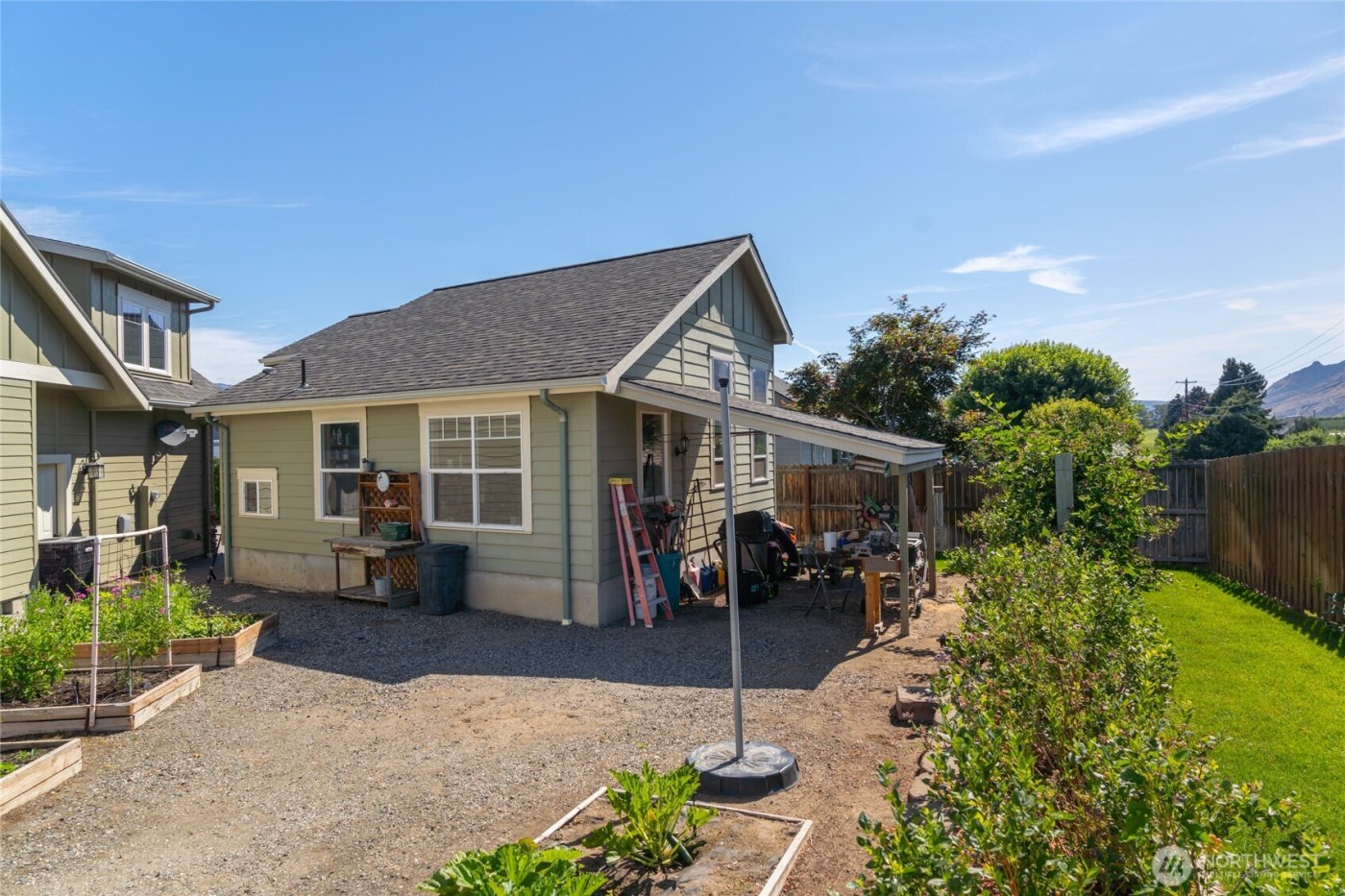 19 Cobb Court , Malaga, WA 98828