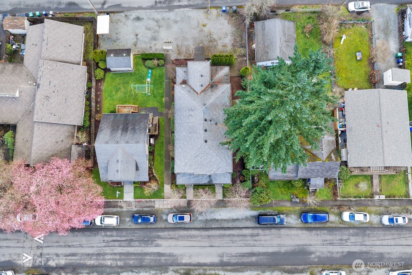 260 SE Andrews Street , Issaquah, WA 98027