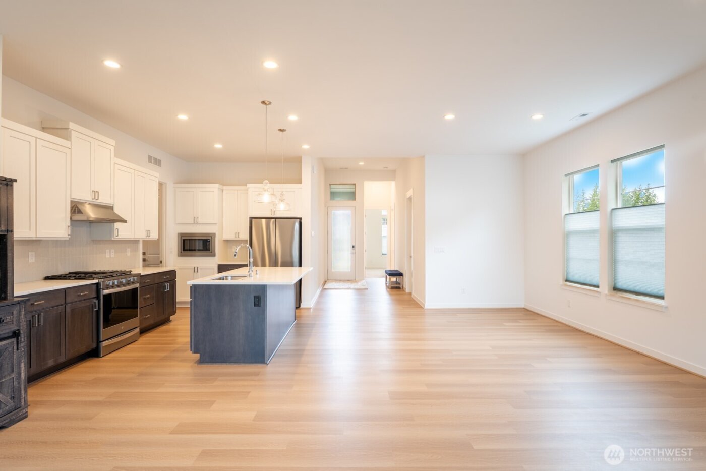 23589 SE Logan Street , Black Diamond, WA 98010