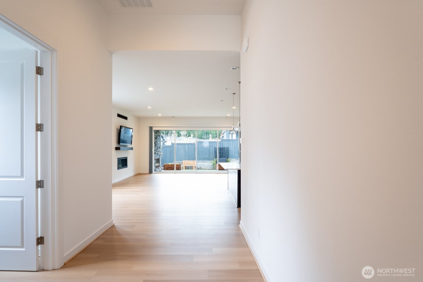 23589 SE Logan Street , Black Diamond, WA 98010