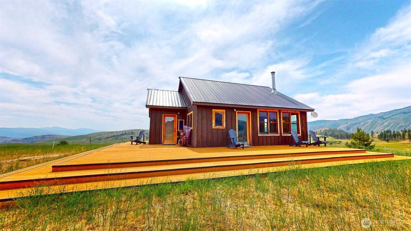 156 Poechmann Road , Okanogan, WA 98840