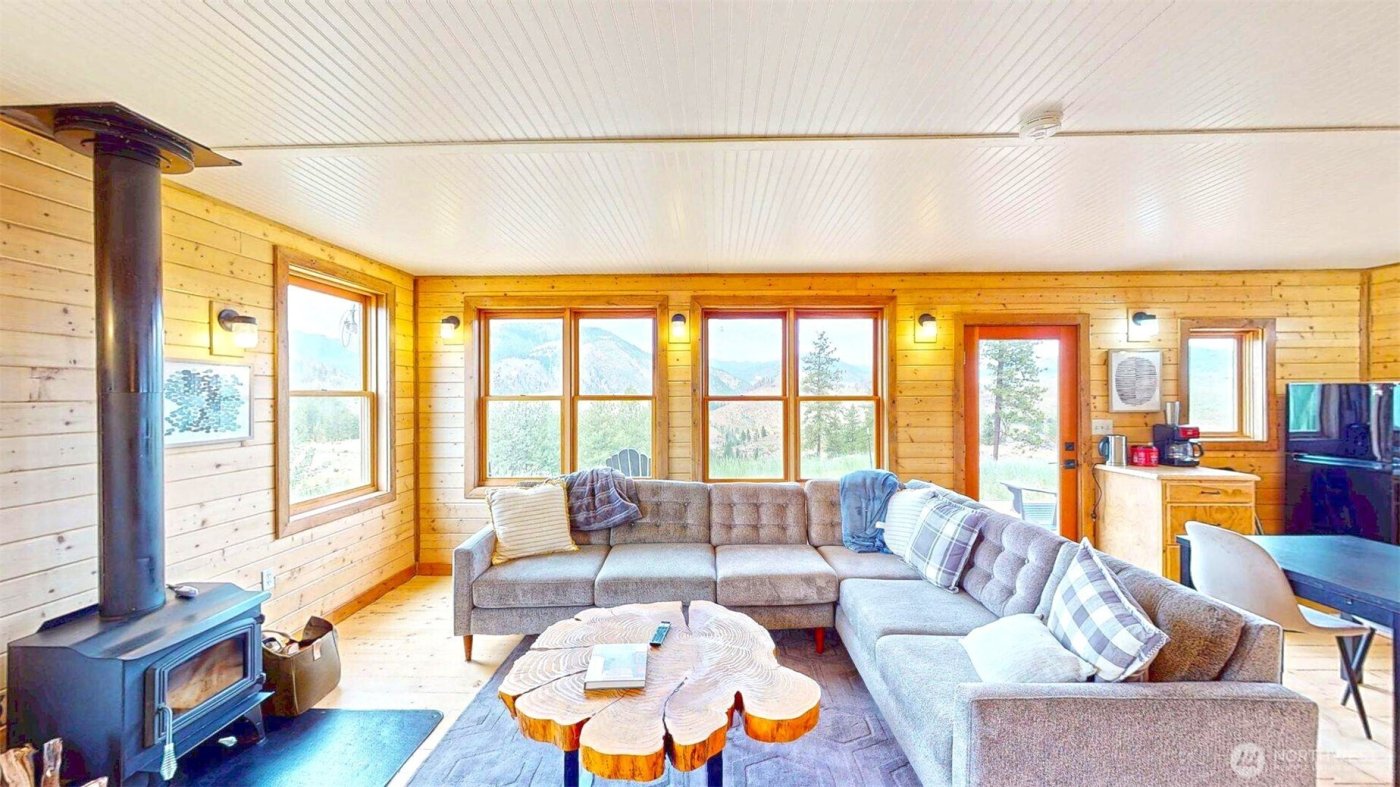 156 Poechmann Road , Okanogan, WA 98840