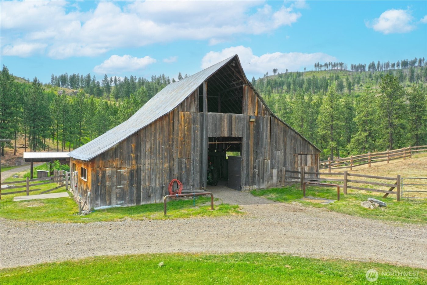 156 Poechmann Road , Okanogan, WA 98840