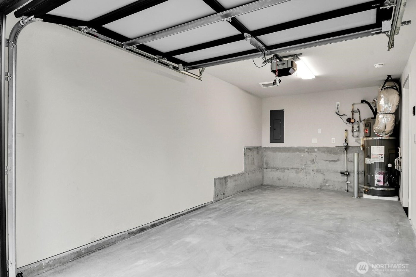 3619 SW Dakota , Seattle, WA 98126