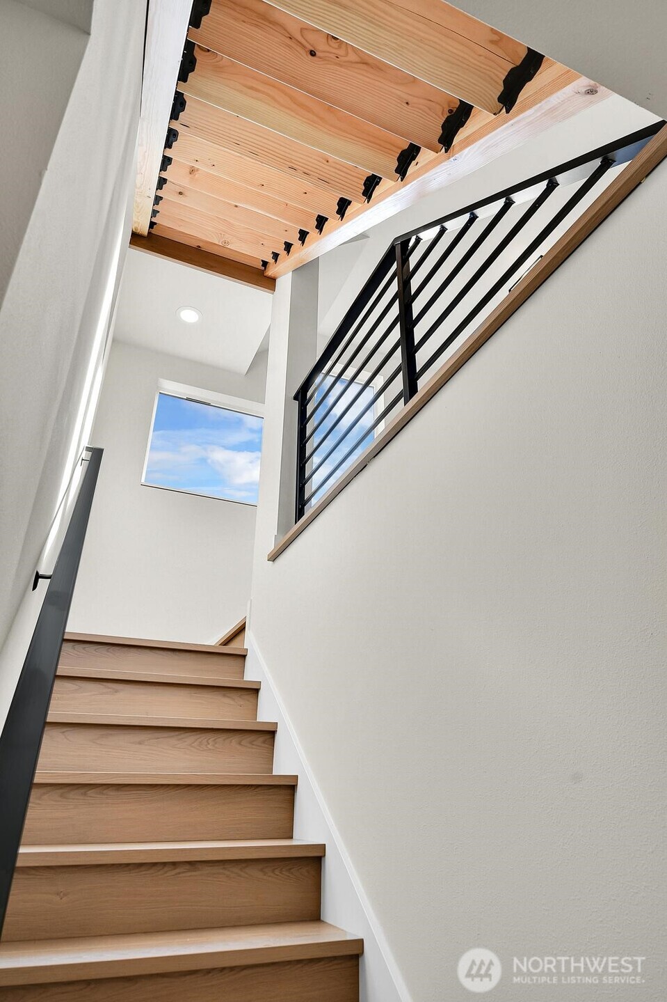 3619 SW Dakota , Seattle, WA 98126