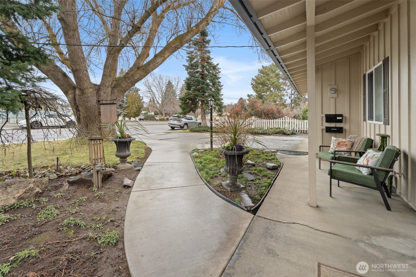 9 N Elliott Avenue , Wenatchee, WA 98801