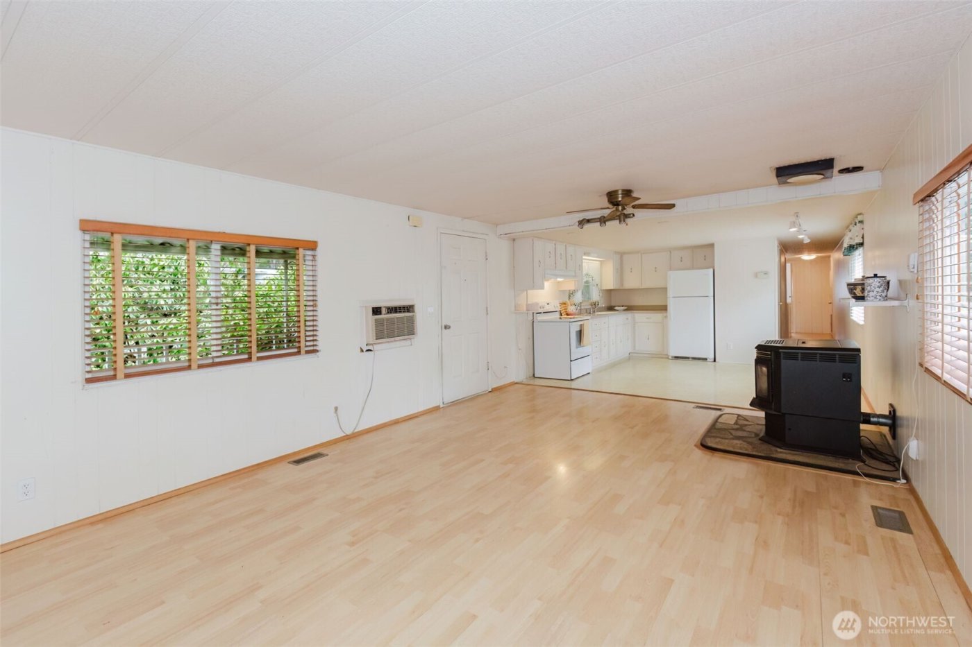 120 NE Larson Lake Lane , Belfair, WA 98528