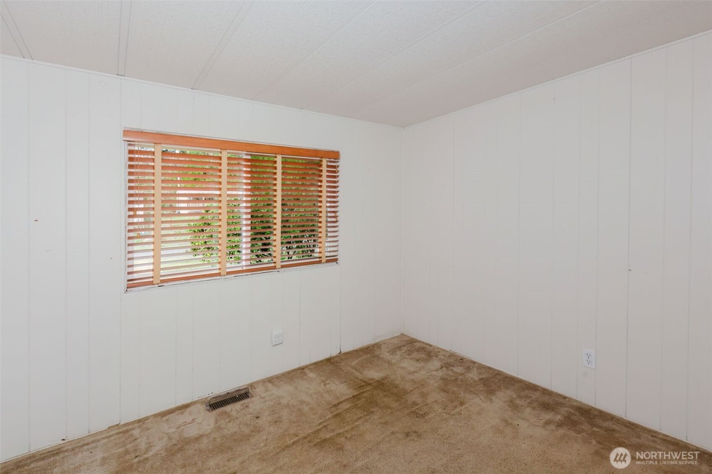 120 NE Larson Lake Lane , Belfair, WA 98528