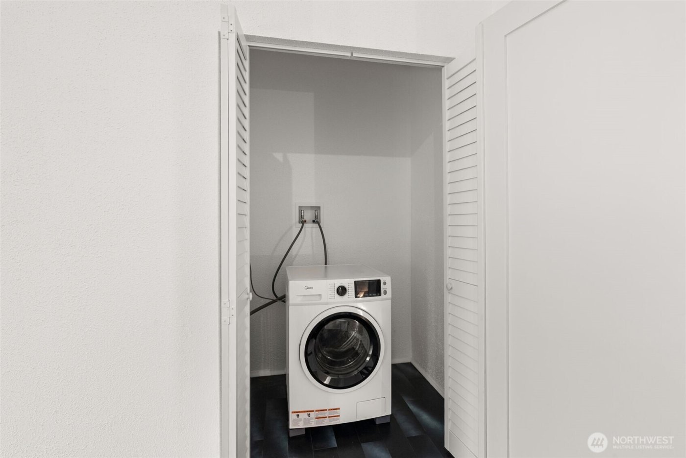 15115 Labrador Lane SW, Rochester, WA 98579