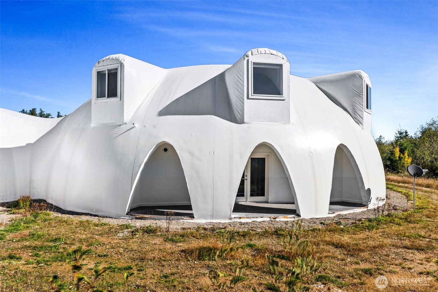 15115 Labrador Lane SW, Rochester, WA 98579