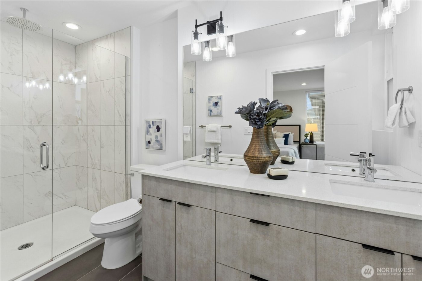 1142 NW 59th Street #B, Seattle, WA 98107