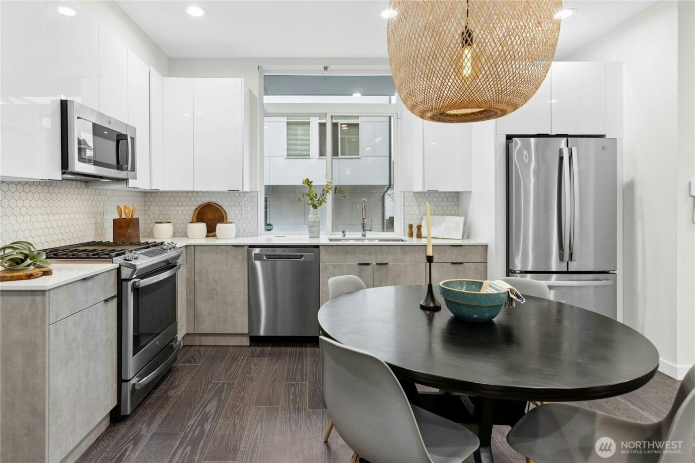 1142 NW 59th Street #B, Seattle, WA 98107