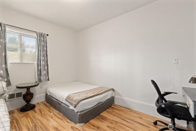 12067 Renton Avenue S, Seattle, WA 98178 - Photo 17