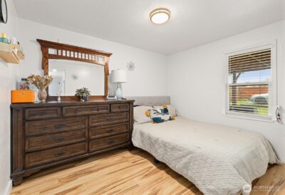 12067 Renton Avenue S, Seattle, WA 98178 - Photo 18