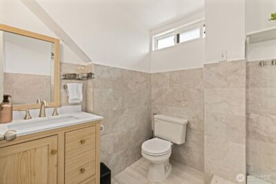 12067 Renton Avenue S, Seattle, WA 98178 - Photo 23