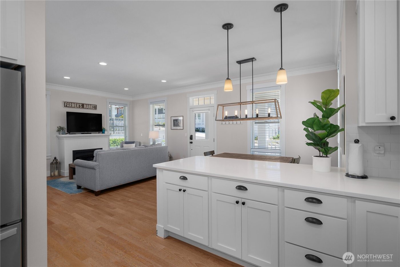 94 Horizon Street , Pacific Beach, WA 98571