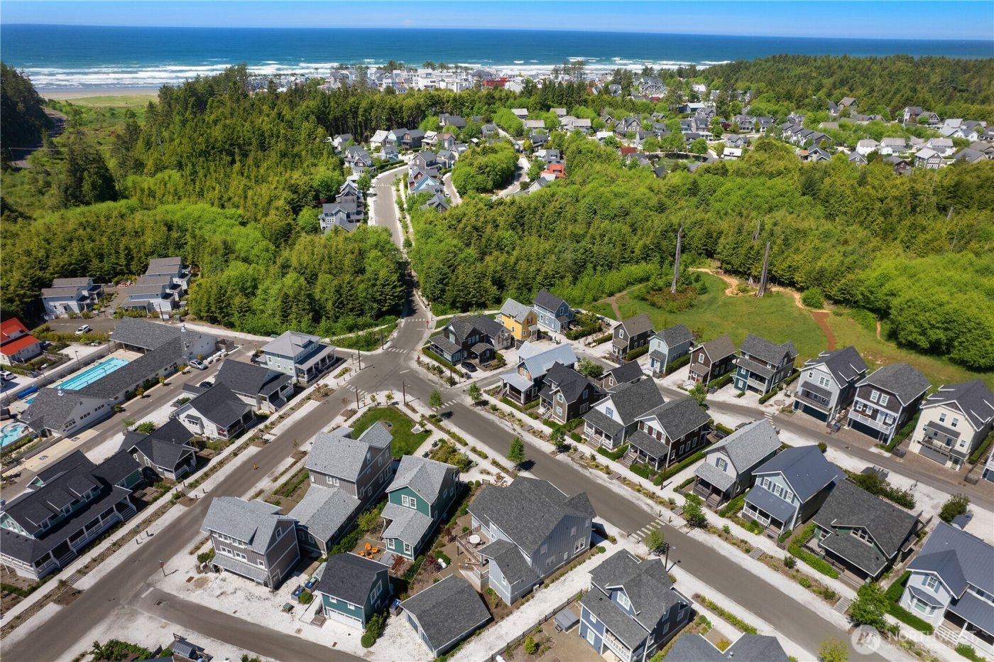 94 Horizon Street , Pacific Beach, WA 98571