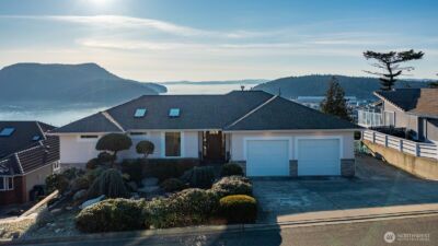 2402 Highland Drive , Anacortes, WA 98221