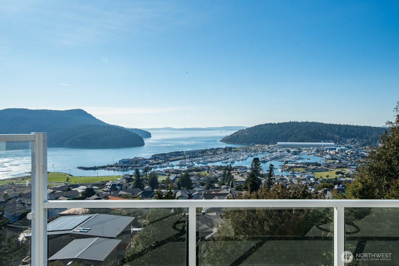 2402 Highland Drive , Anacortes, WA 98221