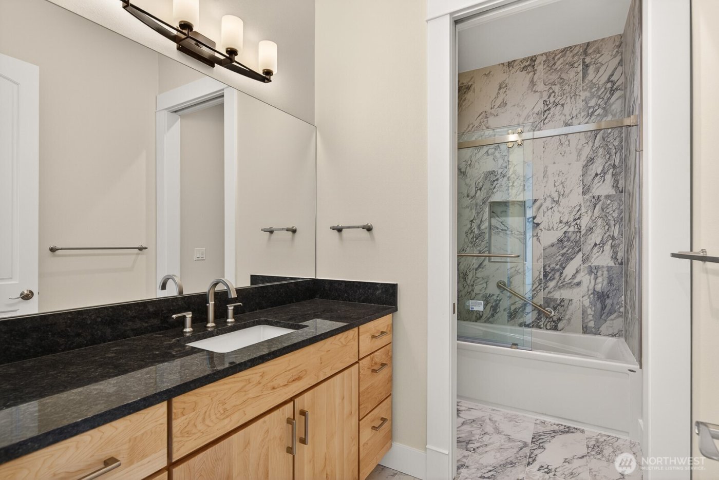 2402 Highland Drive , Anacortes, WA 98221