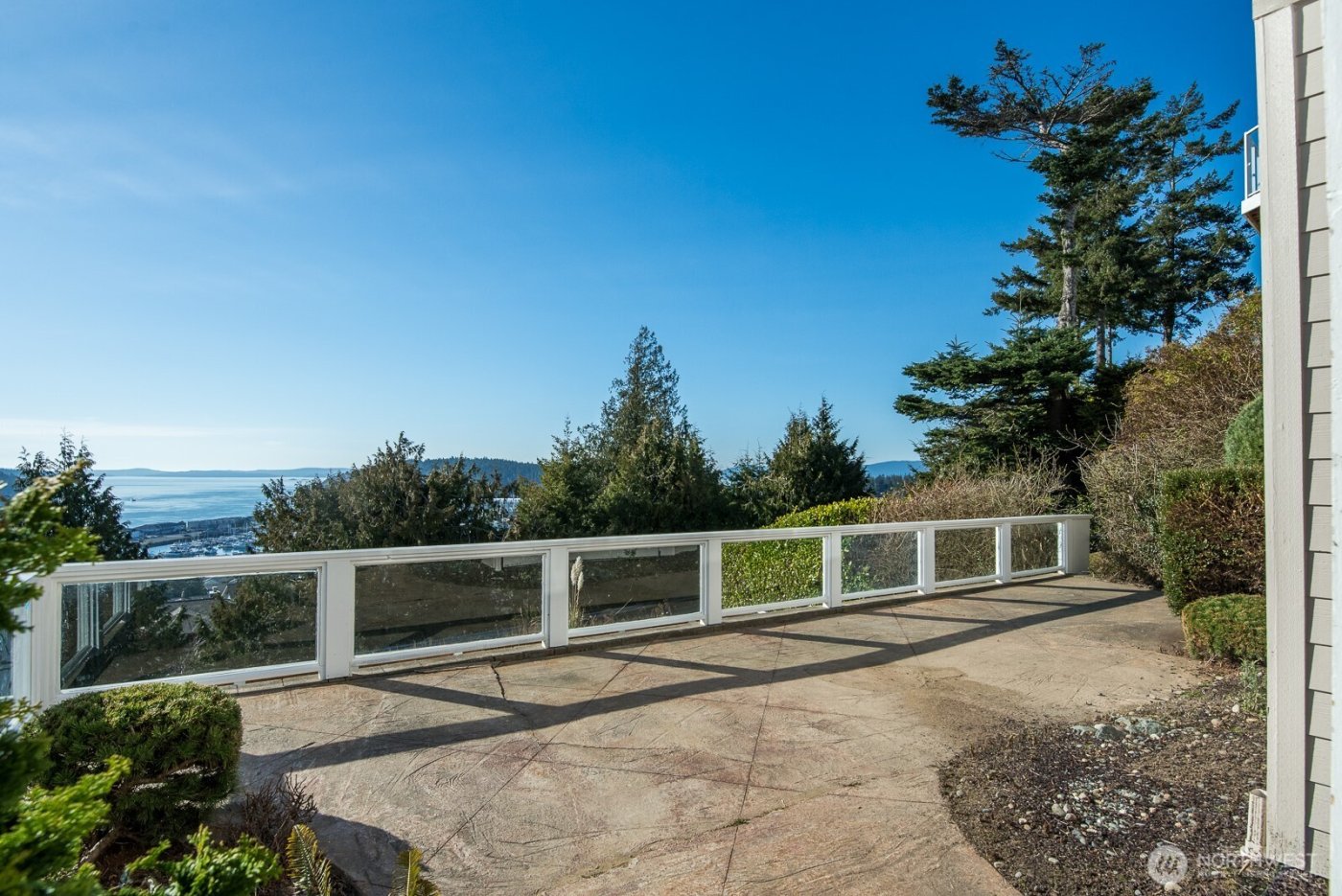 2402 Highland Drive , Anacortes, WA 98221