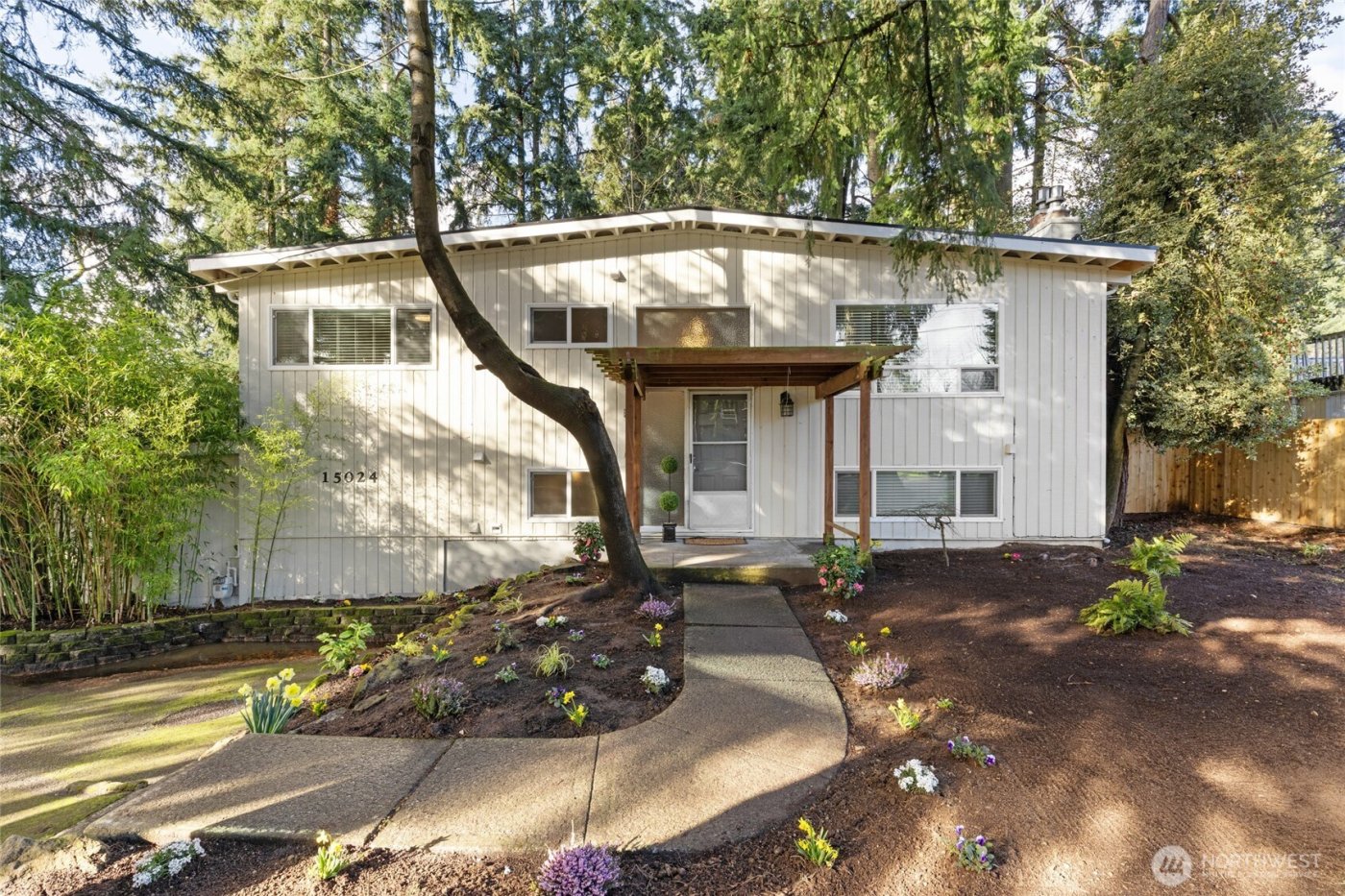 15024 SE 113th Street , Renton, WA 98059