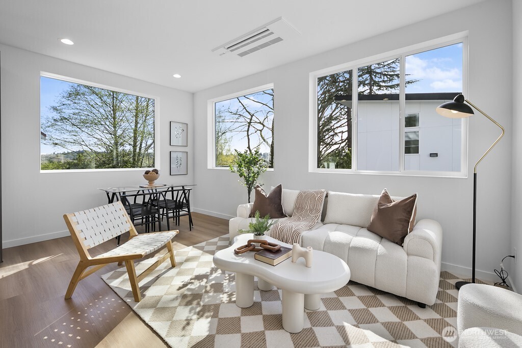 1806 B 28th Avenue S, Seattle, WA 98144