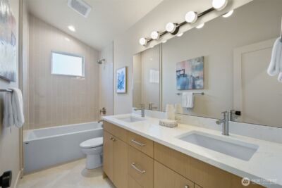 4136 Eastern Avenue N, Seattle, WA 98103 - Photo 25