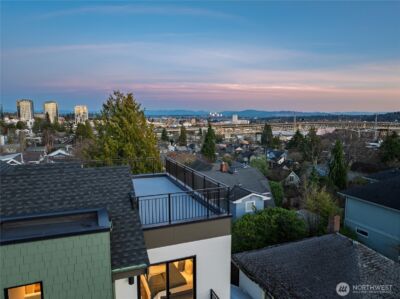 4136 Eastern Avenue N, Seattle, WA 98103 - Photo 32