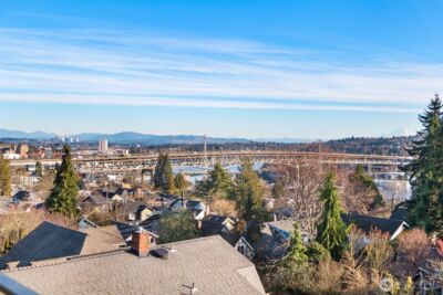 4136 Eastern Avenue N, Seattle, WA 98103 - Photo 35