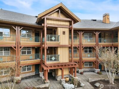 1000 Cabin Creek Lane SW #B204, Issaquah, WA 98027
