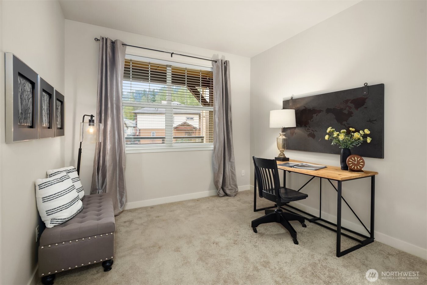 1000 Cabin Creek Lane SW #B204, Issaquah, WA 98027