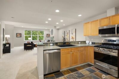 1000 Cabin Creek Lane SW #B204, Issaquah, WA 98027 - Photo 5