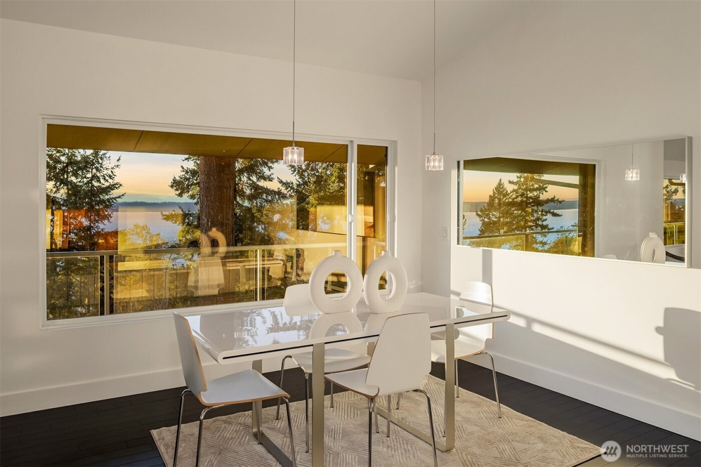 15733 25th Avenue SW, Burien, WA 98166