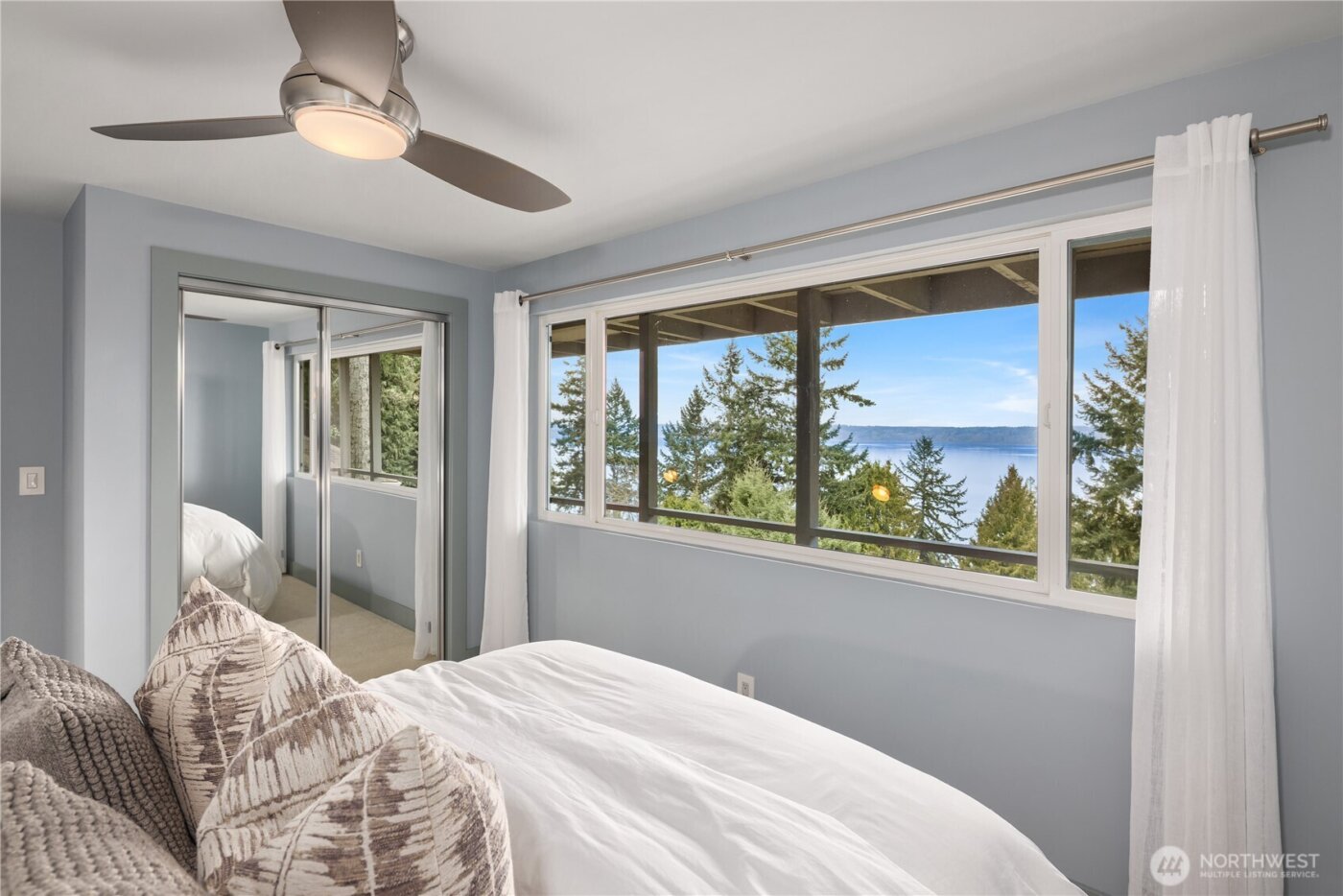 15733 25th Avenue SW, Burien, WA 98166