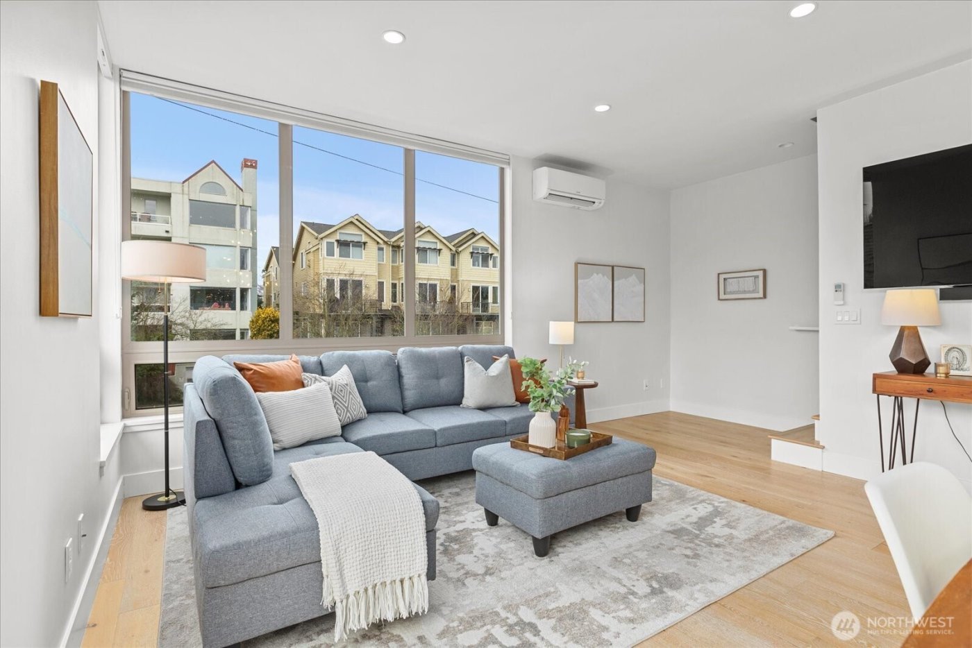 1612 California Avenue SW #B, Seattle, WA 98116