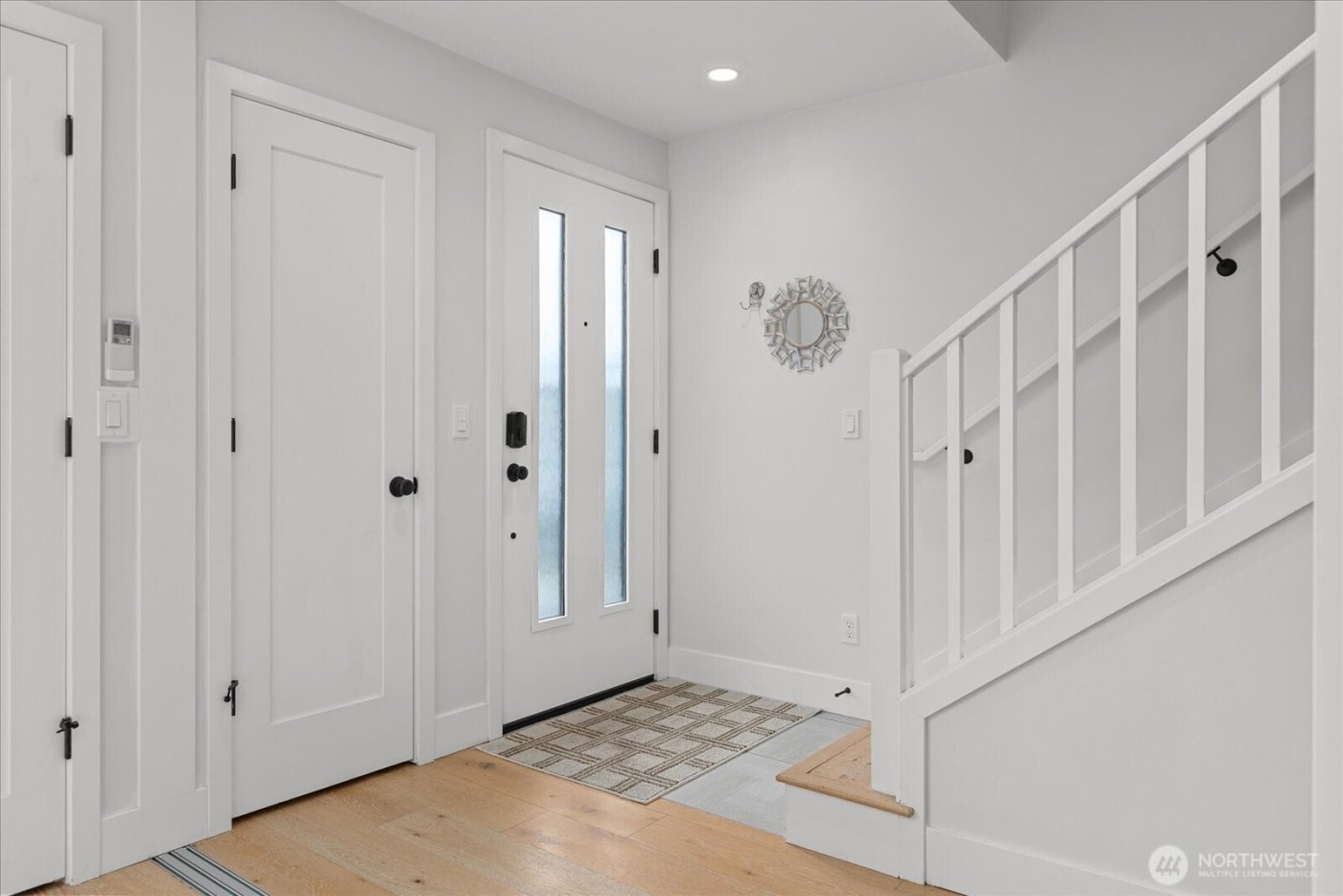 1612 California Avenue SW #B, Seattle, WA 98116