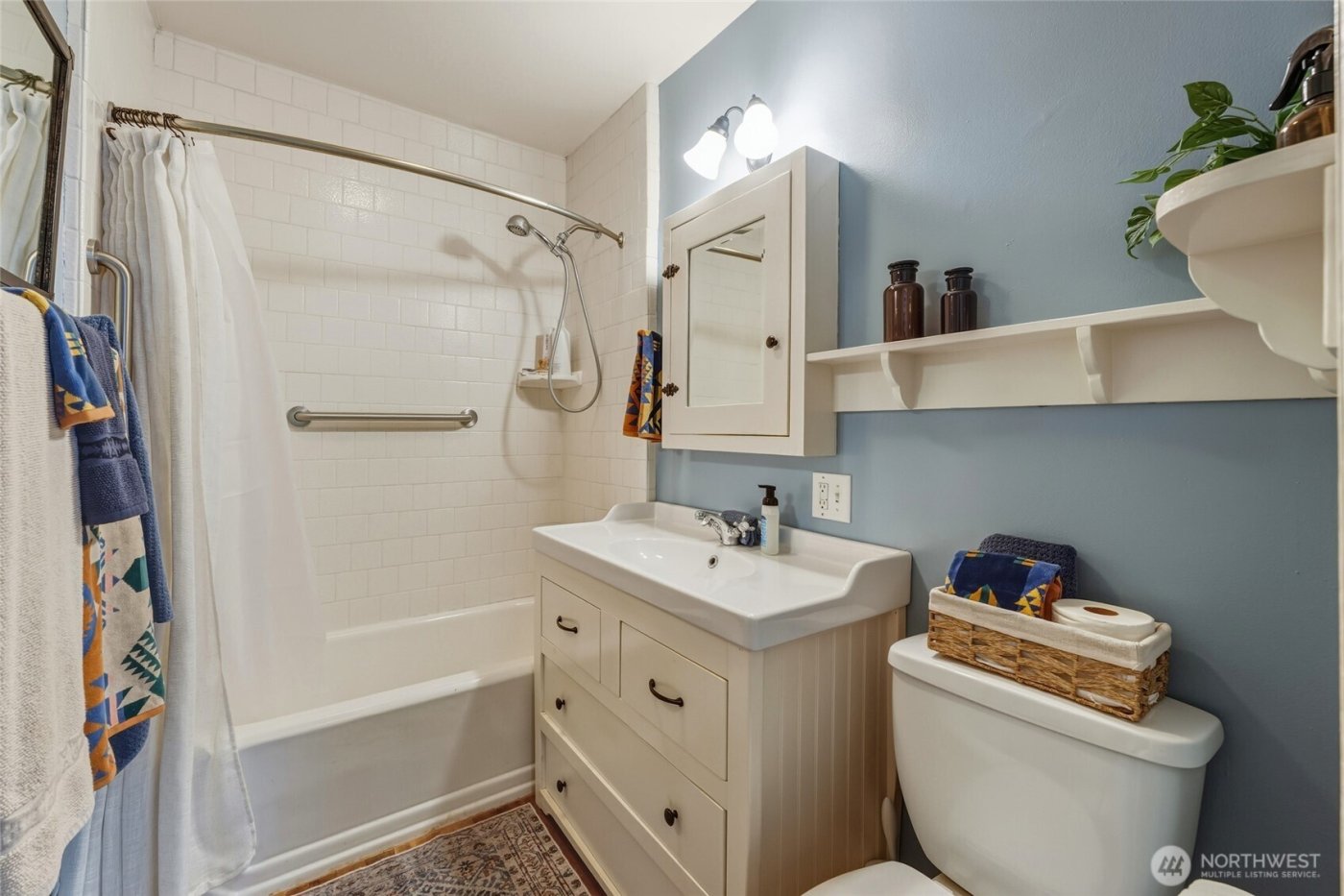 22 NW B Street , College Place, WA 99324