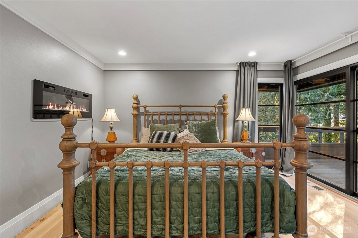 5425 96th Avenue SE, Mercer Island, WA 98040