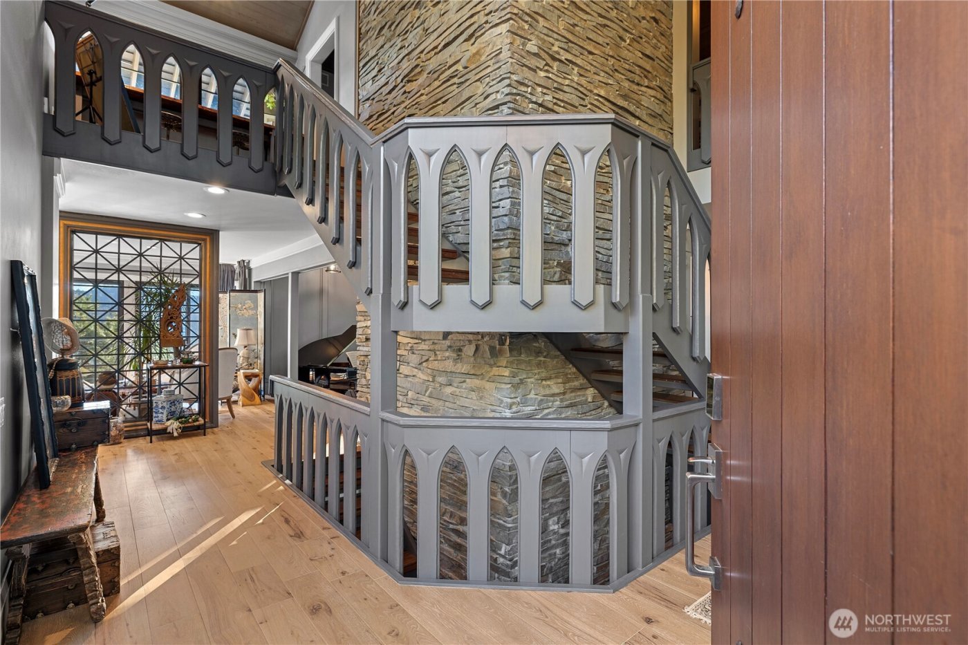 5425 96th Avenue SE, Mercer Island, WA 98040