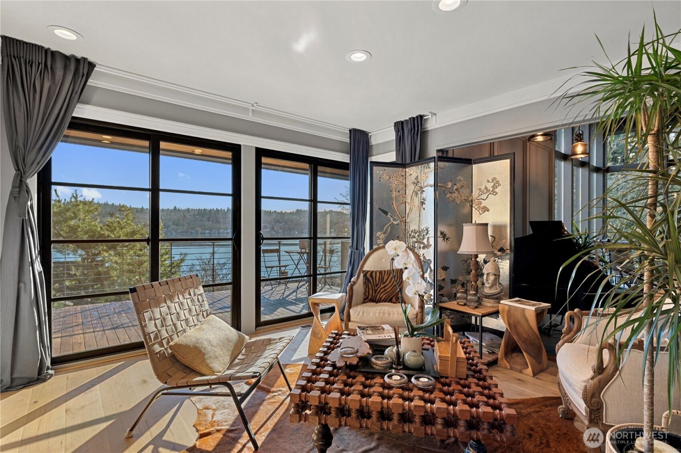 5425 96th Avenue SE, Mercer Island, WA 98040