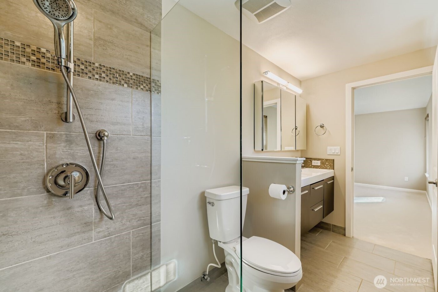 17217 NE 14th Street , Bellevue, WA 98008