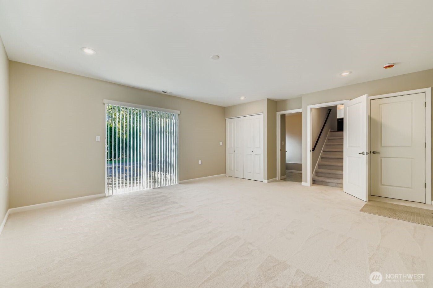 17217 NE 14th Street , Bellevue, WA 98008